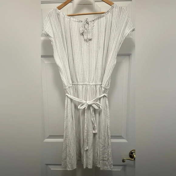 LC Lauren Conrad White Flower Print Dress Size XXL - Picture 7 of 7